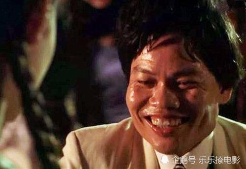 首先是八两金忘了他的台词,但很快被李兆基圆了回来.