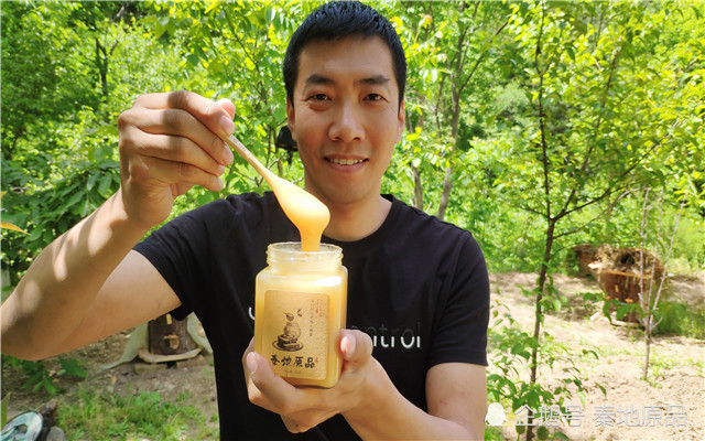土蜂蜜|说到成熟蜜，为什么大家首先想到土蜂蜜？这个“代言人”可还行？