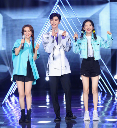 乘风破浪的姐姐|来到《向往的生活》后，吴昕全程说个不停，哪有绝对的人狠话不多