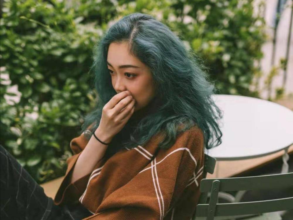 希林娜依·高|硬糖少女LOGO风波未完，希林娜依·高的回应又掀波澜