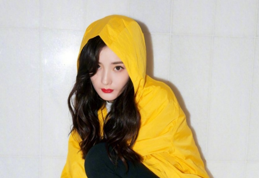 希林娜依·高|硬糖少女LOGO风波未完，希林娜依·高的回应又掀波澜