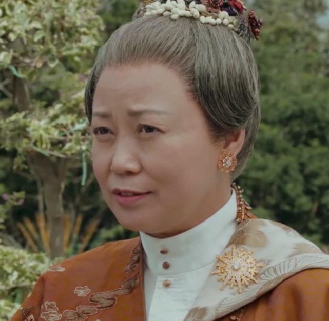 要娶月娘进陈家,陈老太太原本也看中了月娘,但被黄美玉在耳边吹了下风