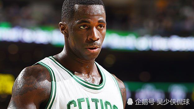 我的青春伴你走过低谷—布兰登·巴斯|布兰登·巴斯|凯尔特人|加内特