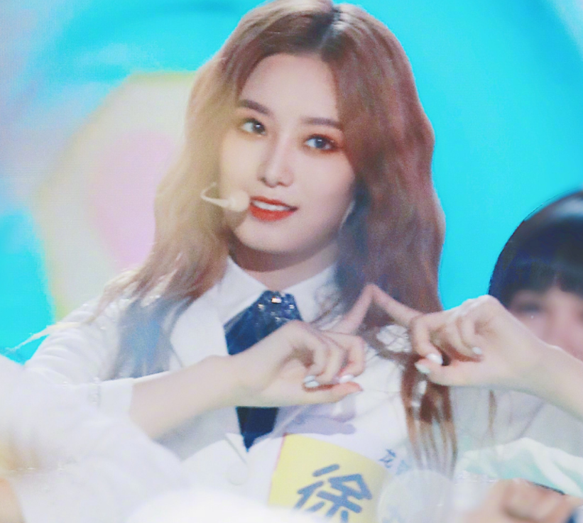 徐艺洋|《创造营》庆功宴，黄子韬徐艺洋一起出席，谁注意徐艺洋的表情