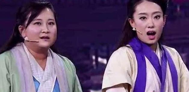 春晚|她曾上过4次春晚不红，是冯巩的“女儿”，34岁时被贾玲带红