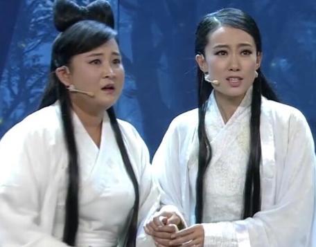 春晚|她曾上过4次春晚不红，是冯巩的“女儿”，34岁时被贾玲带红