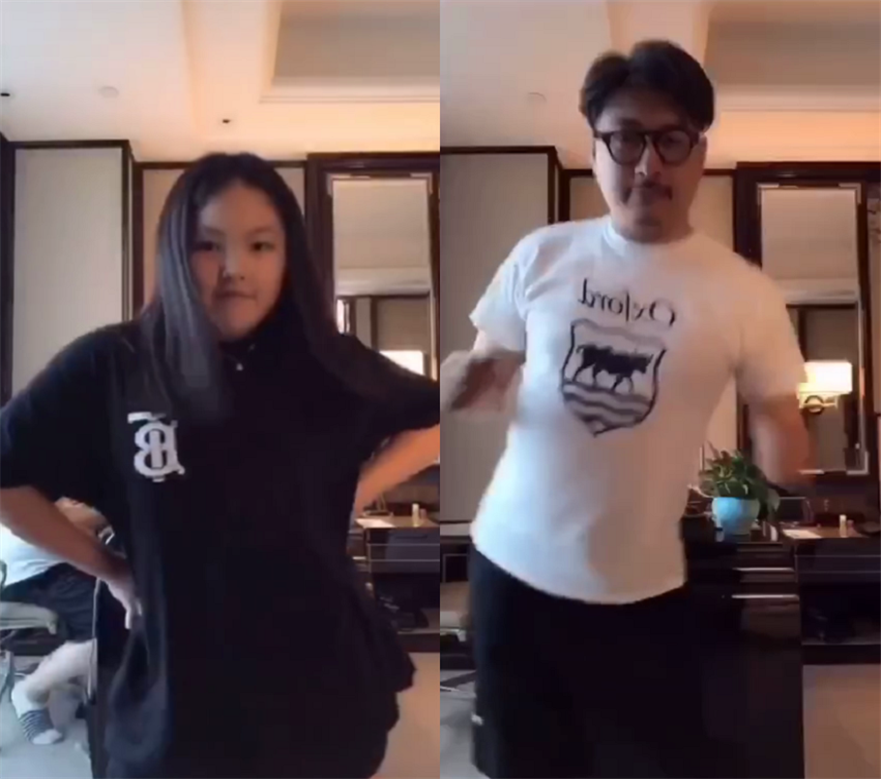 王诗龄|李湘晒老公女儿尬舞，王诗龄腰身比爸爸还粗壮，双手叉腰依旧自信