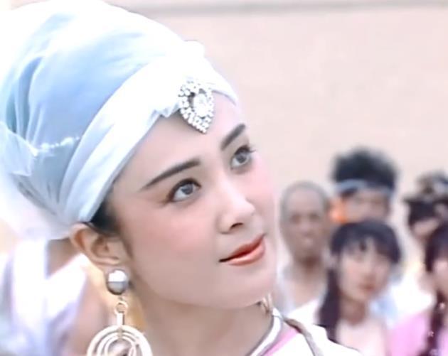 傅艺伟版的苏妲己造型看完后才发现现在流行的都是她玩剩下的