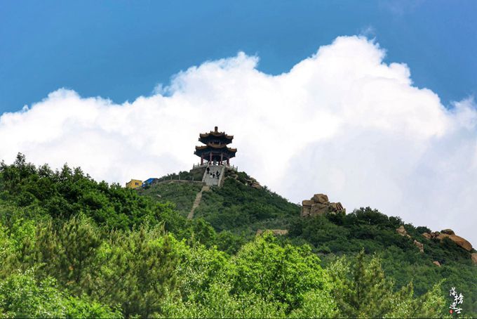 秦皇岛这座山有上亿年历史号称群山之祖夏季风景美如画