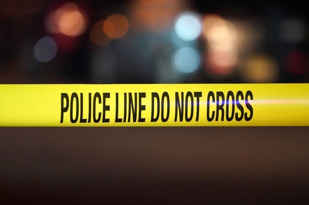 何塞·格雷罗|19岁男孩为保护父亲被人疯狂捅刺，血流满地