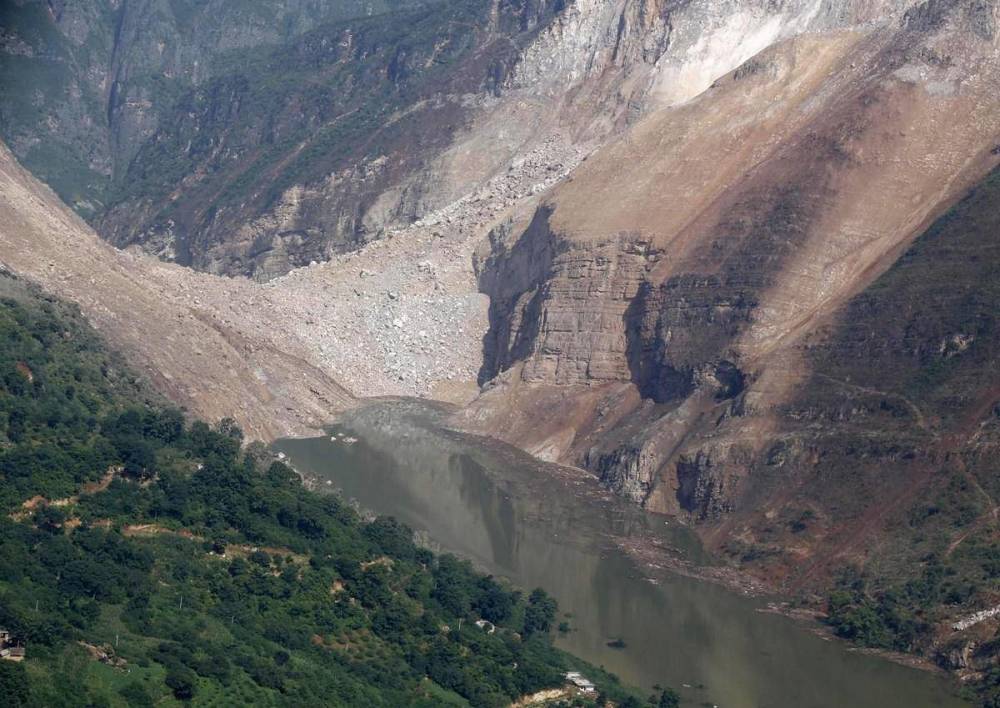 地震|如果地球上发生10级地震会怎样？地球会散架吗？