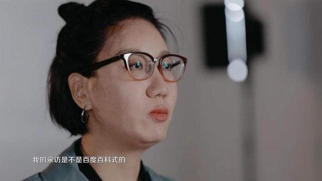 易立竞|揭万茜“假面”，让伊能静翻车，黄圣依在她面前收敛锋芒，易立竞何方神圣？