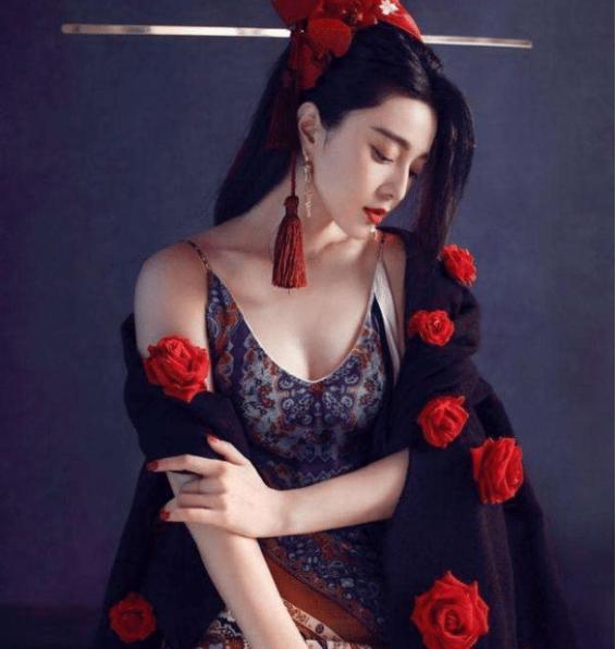 范冰冰|范冰冰在越南高调复出，杂志封面堪比大片，网友：全球时尚偶像
