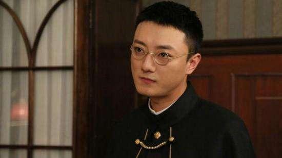 董璇|高云翔 董璇已成陌路人？网曝董璇和小鲜肉搂抱亲密疑有新欢