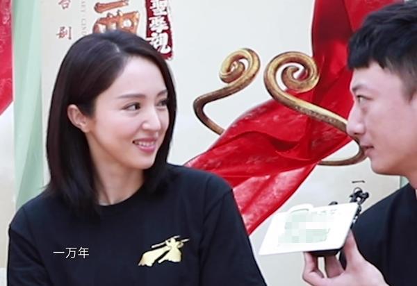 董璇|高云翔 董璇已成陌路人？网曝董璇和小鲜肉搂抱亲密疑有新欢