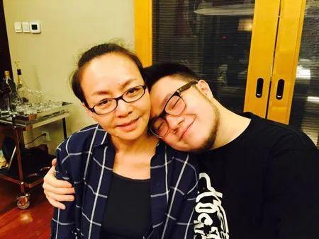 英达|同父不同命：英达两儿子差别大，一个为国争光一个难捧红