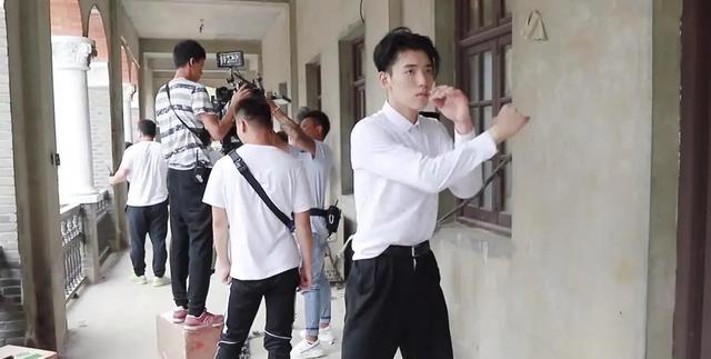 怪你过分美丽|《怪你过分美丽》：徐陵点破娱乐圈内幕，王子异发文感谢徐陵