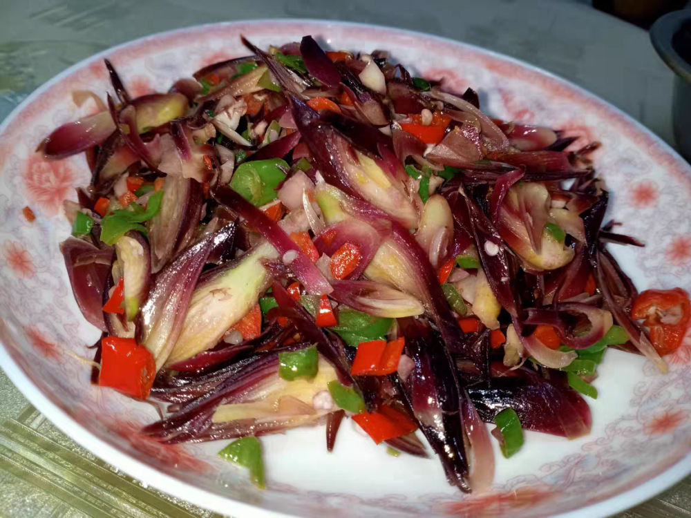 8成人把它当野草,不花一分钱,加强免疫力,嘴巴不臭,细腰瘦腿