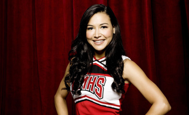 33岁的单亲妈妈,《glee》(译为《欢乐合唱团》)中的演员naya rivera