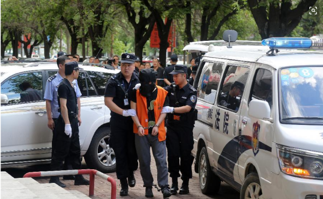 立即启动命案积案攻坚机制,副局长韩才兵及时召集各警种组成攻坚专班