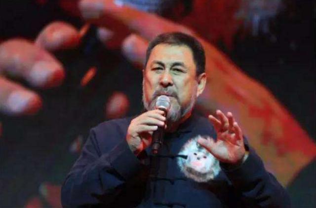 关羽|他因“关公”一举成名，却无法回归现实，演艺生涯因此受阻