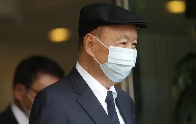 富豪|赌王公祭大咖云集，超级富豪逐个数，他们的钱合计可绕地球30圈