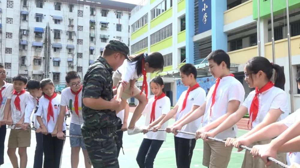 香雅之旅毕业之期合肥市香樟雅苑小学举行六年级学生毕业典礼