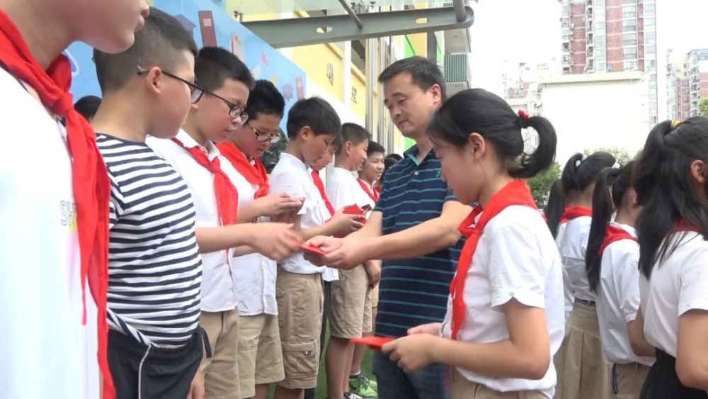 香雅之旅毕业之期合肥市香樟雅苑小学举行六年级学生毕业典礼