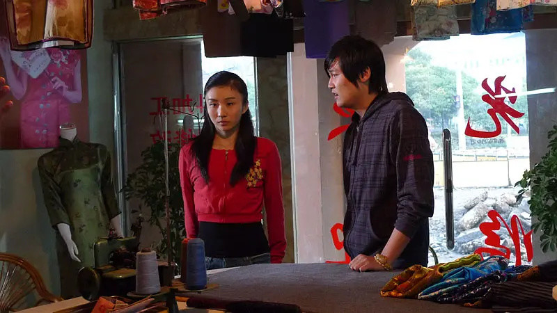 豆瓣9.3分,黄渤,王迅甘心当配角的《外乡人》,终于火了!