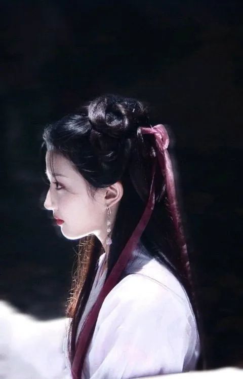 刘亦菲|刘亦菲空降，赵薇错过阿朱，陆毅拒演，你不知道的《天龙八部》