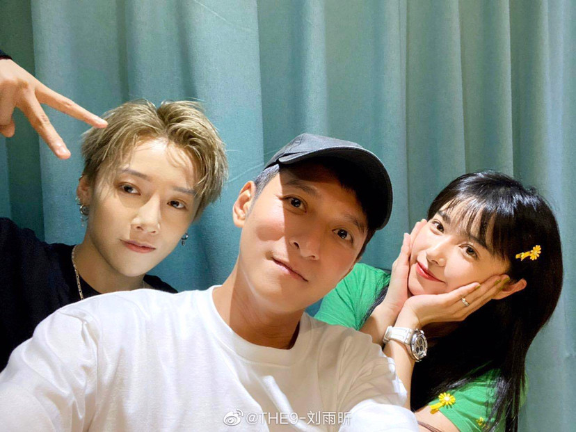 刘雨昕|刘雨昕成团后资源太好，目前已官宣两个综艺，不愧是名副其实的C位