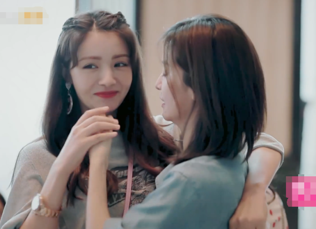 婆婆和妈妈三家碰面麦迪娜李晟拥抱谁注意伊能静架子真大