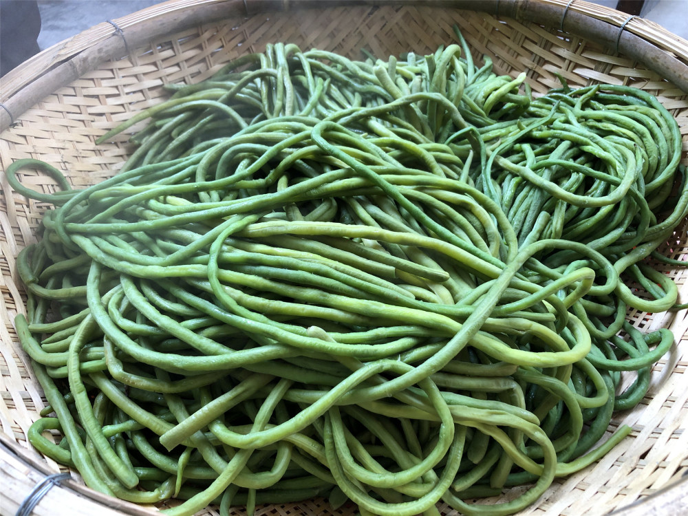 每年夏天我家都要晒的干豆角15斤新鲜豆角晒这么一点亏吗