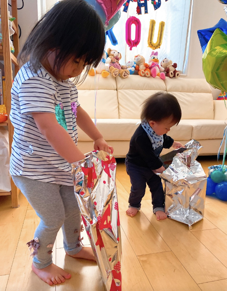 福原爱|江宏杰晒女儿萌照，两岁女儿可爱呆萌，与妈妈福原爱越来越像