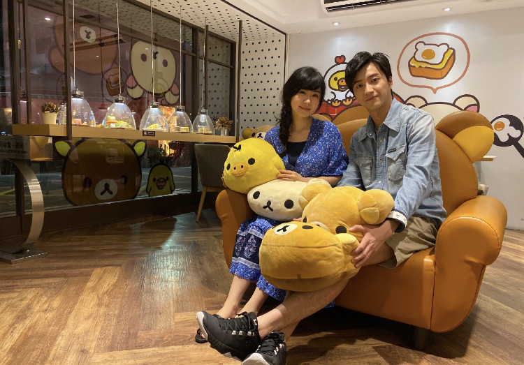 福原爱|江宏杰晒女儿萌照，两岁女儿可爱呆萌，与妈妈福原爱越来越像