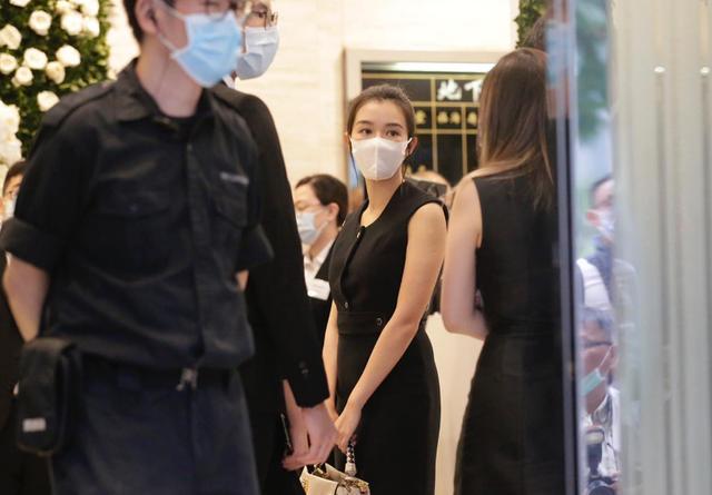 富豪|赌王公祭大咖云集，超级富豪逐个数，他们的钱合计可绕地球30圈