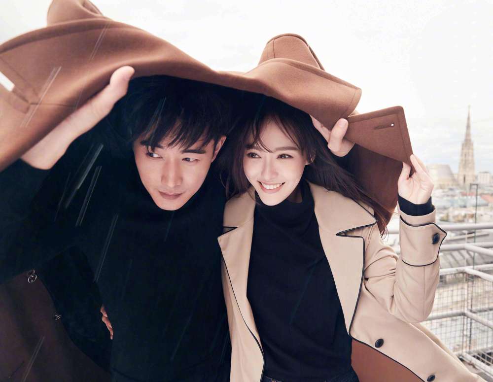 唐嫣|唐嫣晒收工照心情好，当妈后纤腰长腿依旧，网友喊话快回家陪女儿