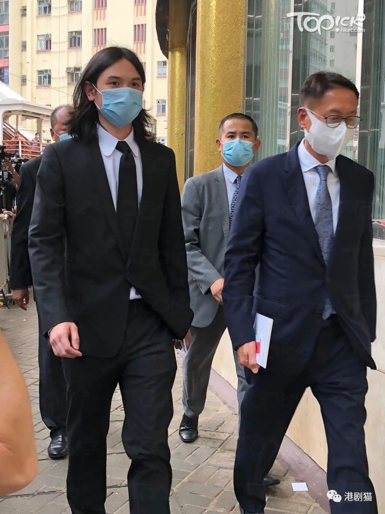 许晋亨|【赌王设灵】前女婿许晋亨现身送别何鸿燊 与何超琼世纪婚礼曾成佳话