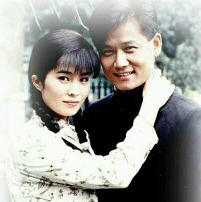 经典琼瑶剧《三朵花》主演现状:俞小凡嫁给爱情,孝女的她已离世