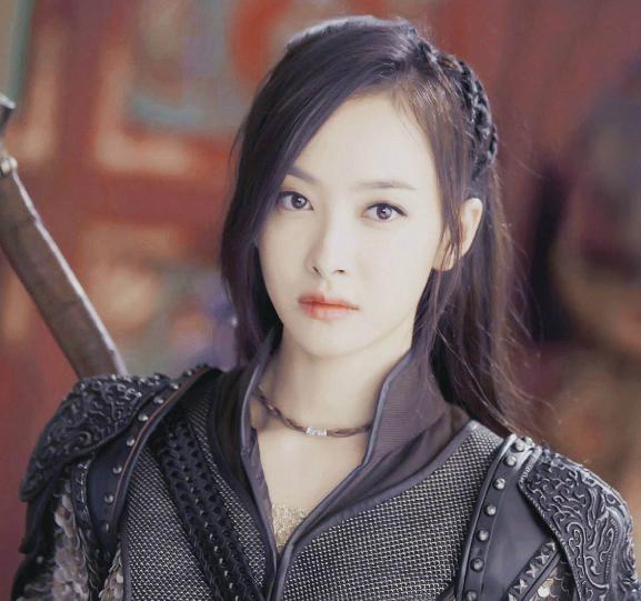 王一博|王一博成女神收割机，和赵丽颖合作后，新剧又要跟宋茜合作
