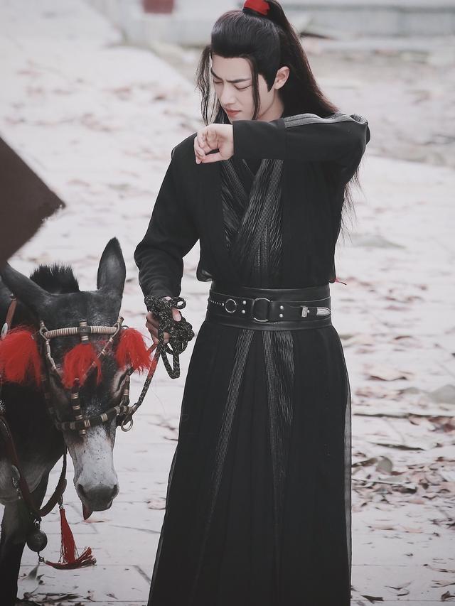 最佳男演员奖|金扫帚实力打脸，肖战获亚洲最佳男演员奖，《光点》创吉尼斯纪录