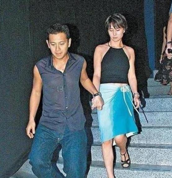 何超琼|何超英、何超琼、何超莲的不幸都隐藏在赌王丧礼的细节里