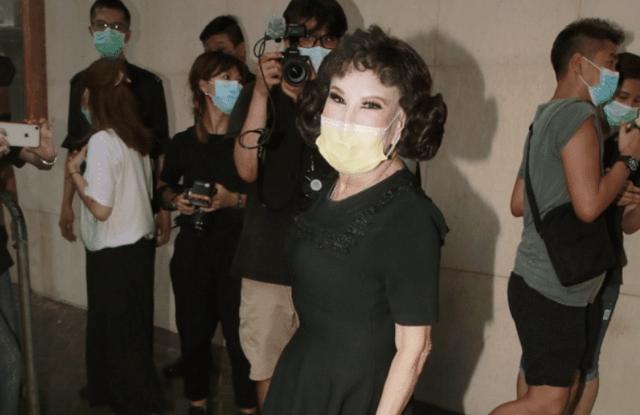 何鸿燊|何鸿燊灵堂有人认亲，自称神秘“私生女”，为何要找何超琼何超贤