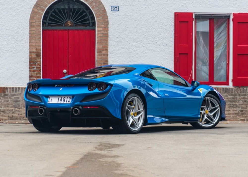 法拉利488继承者f8tributo29秒破百成明星新宠