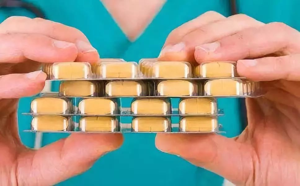 枸橼酸铋钾用于治疗消化性溃疡幽门螺杆菌相关性胃炎