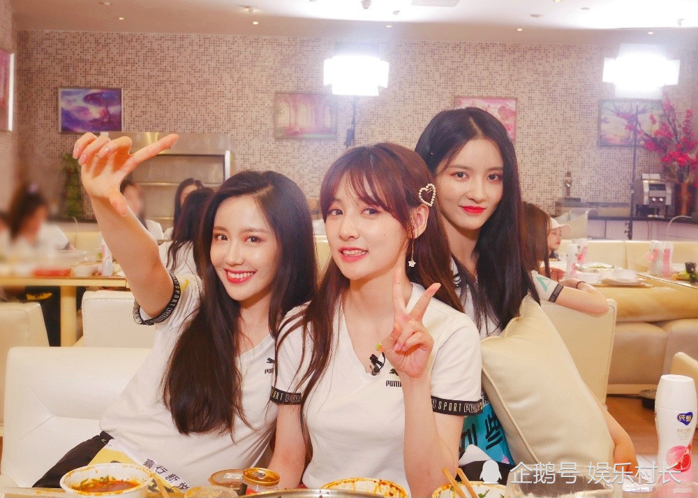 硬糖少女303|硬糖少女全员发长文，希林护张艺凡，赵粤自拍颜值下降，陈卓璇撒团糖