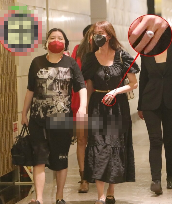 林志玲|林志玲被曝怀孕后首现身，小腹平坦素颜出镜，自曝隐退变家庭主妇