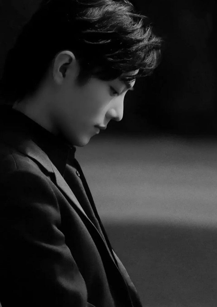 肖战工作室|肖战工作室喊话粉丝不再打榜！肖战微博动态断更一个多月，放弃流量意图明显