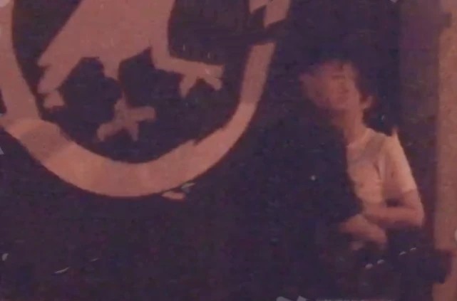 董璇|董璇与小11岁男星亲吻搂抱传恋情绯闻，高云翔方律师回应：只能祝福