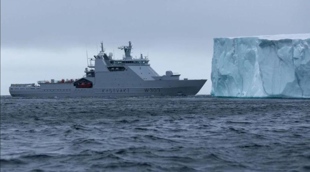 事实上,23550型"北极"破冰巡逻舰是一系列装有导弹武器的多用途巡逻舰